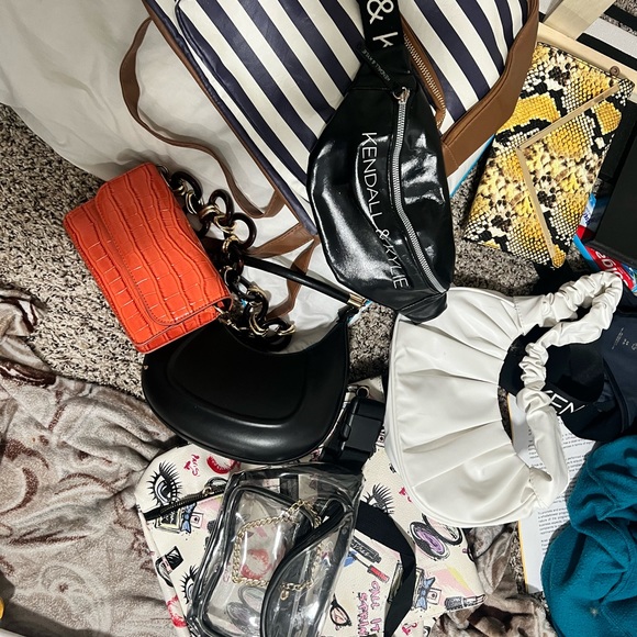 Orange Bag - Picture 2 of 3